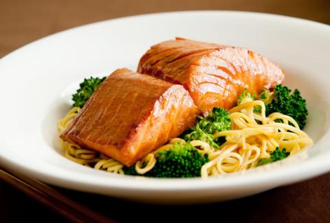 Photo of salmon and broccoli noodles 